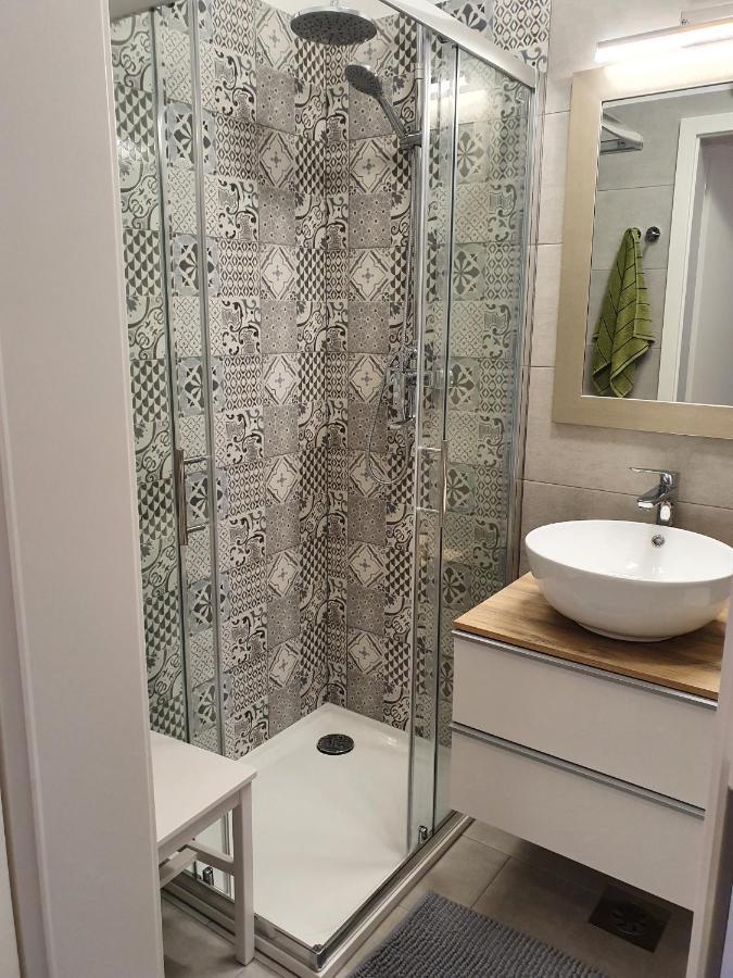 オパティヤStudio Apartman Frediアパートメント エクステリア 写真